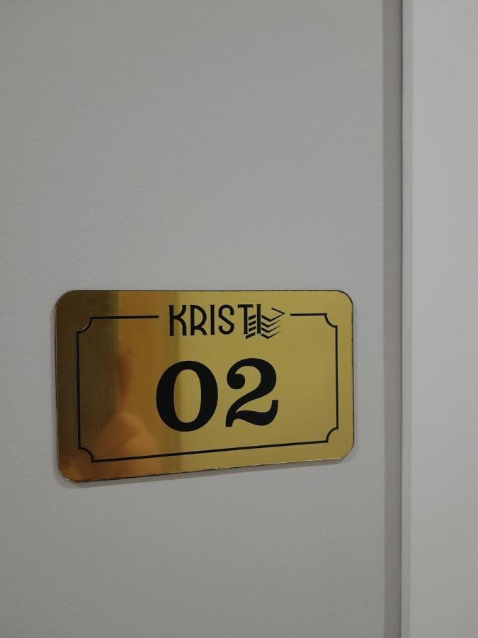 Kristi Apartments 02 Тирана Екстер'єр фото