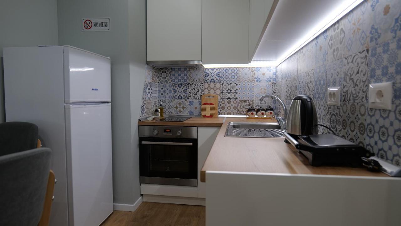 Kristi Apartments 02 Тирана Екстер'єр фото