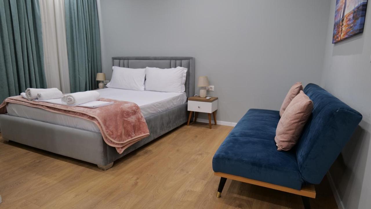 Kristi Apartments 02 Тирана Екстер'єр фото