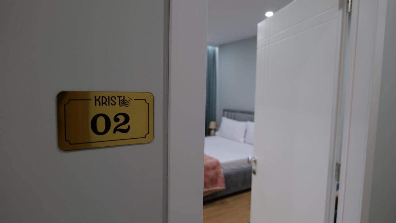 Kristi Apartments 02 Тирана Екстер'єр фото